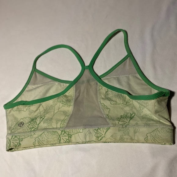 Rare Seashell Lululemon Sports Bra - Size 8 - Picture 4 of 4